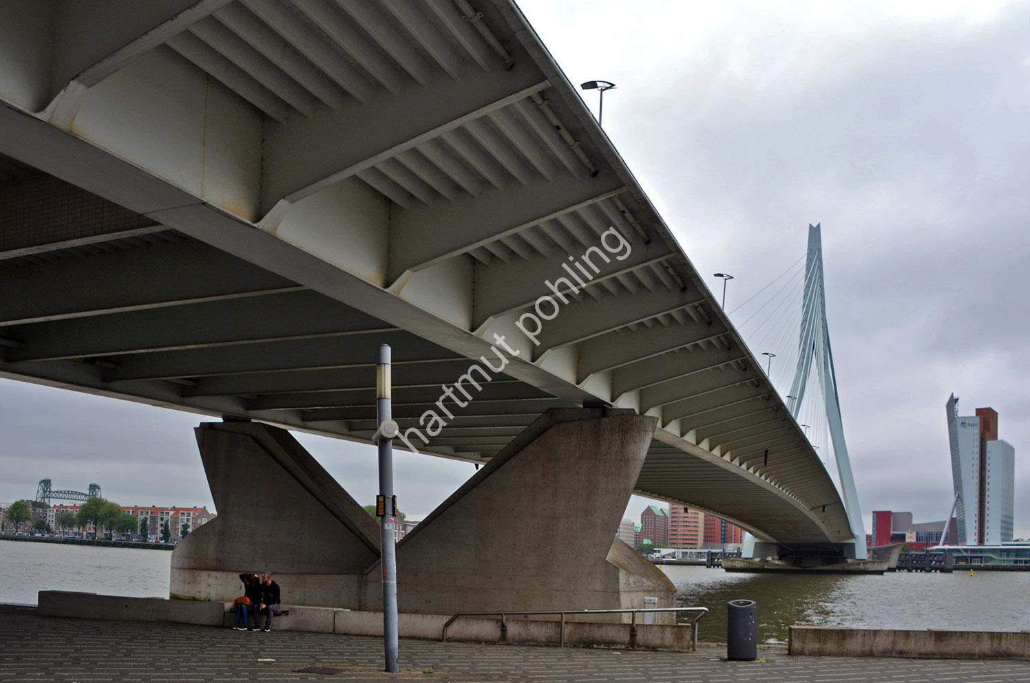 VAN-BERKEL-BEN-ERASMUS-BRIDGE03