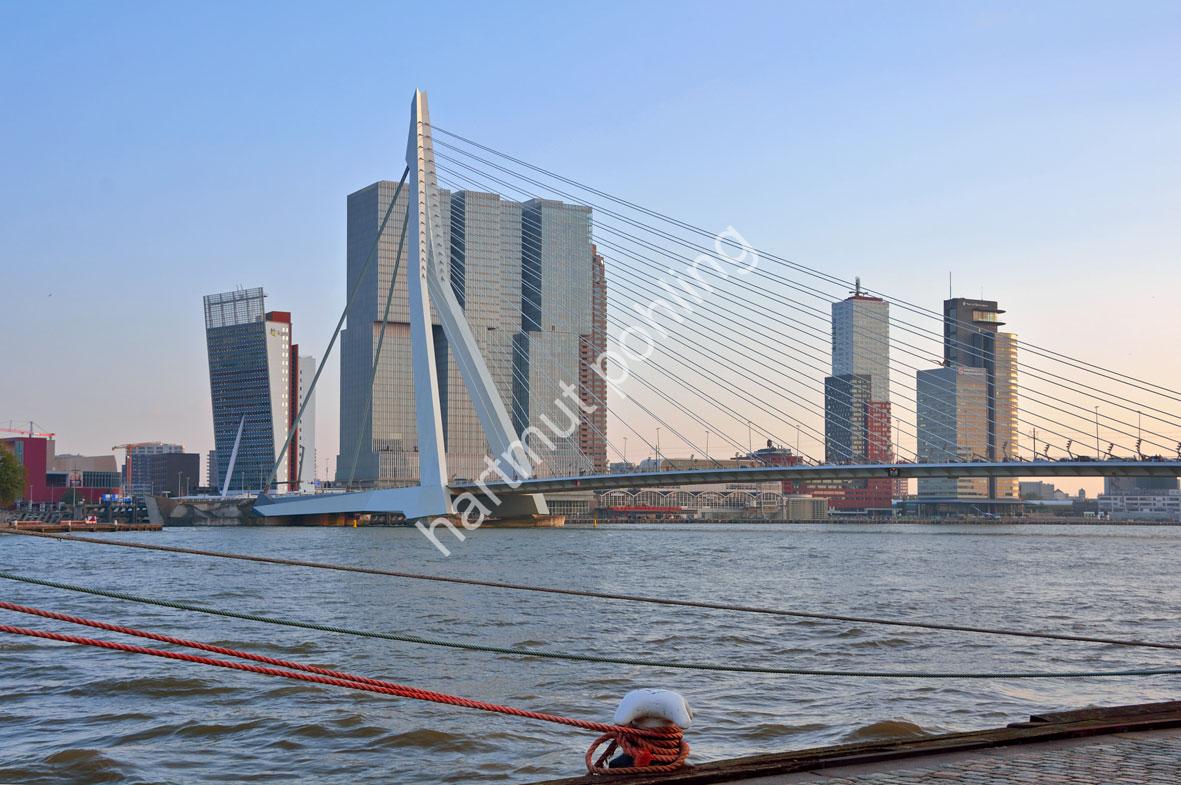 VAN-BERKEL-BEN-ERASMUS-BRIDGE13