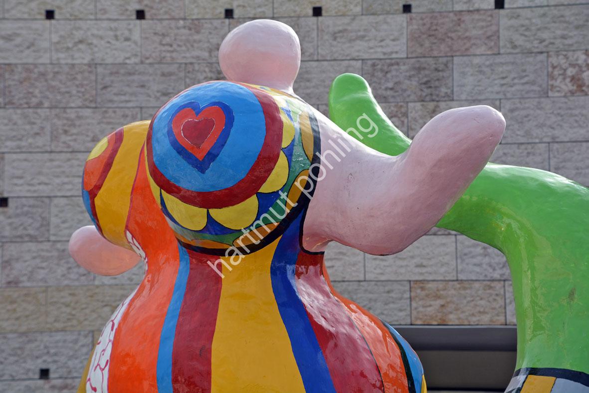 DE-SAINT-PHALLE-NIKI-LES-BAIGNEUSES02