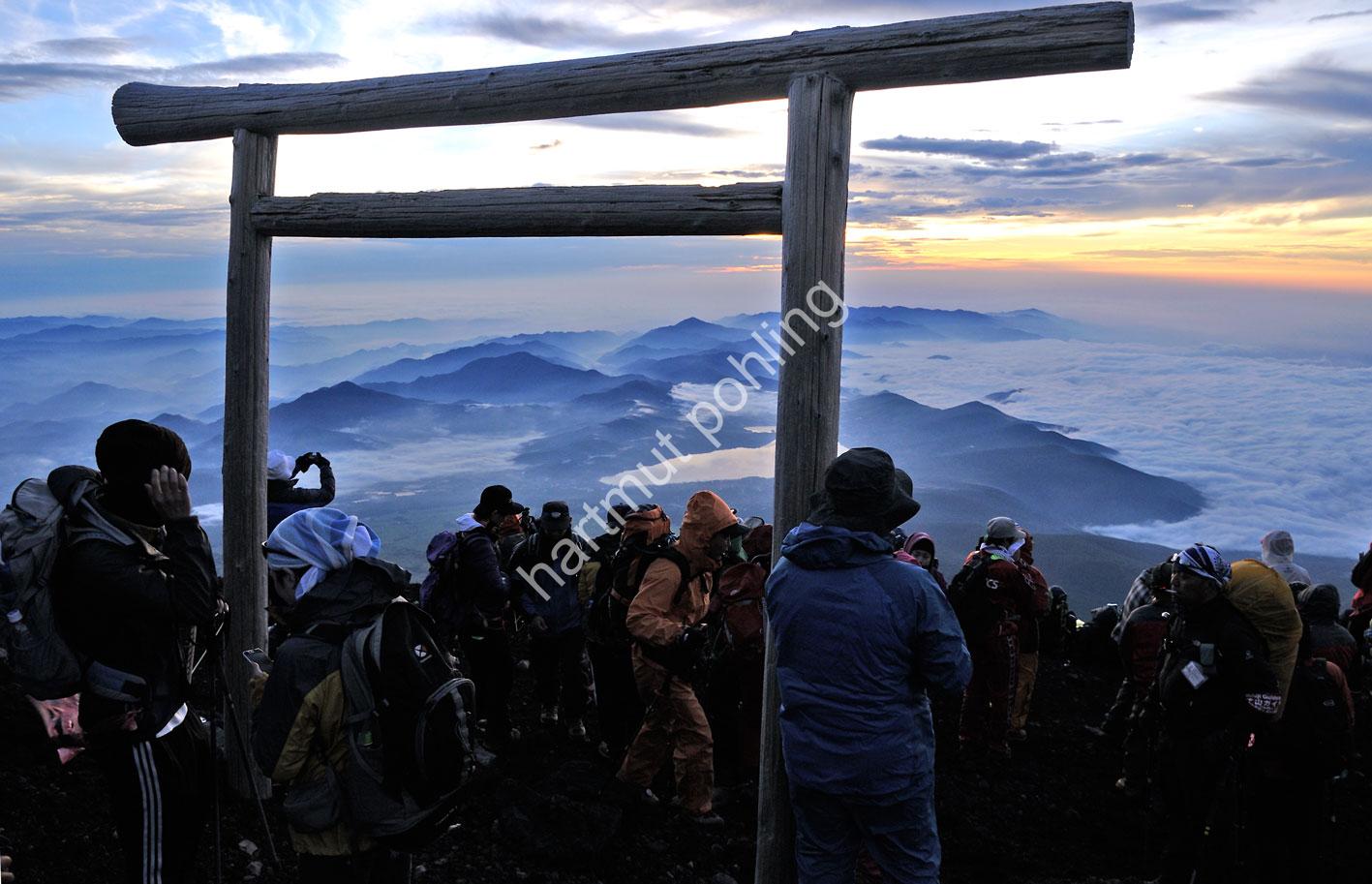 JAPAN-LANDSCAPE-FUJISAN-CLIMBING33
