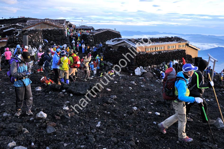 JAPAN-LANDSCAPE-FUJISAN-CLIMBING35