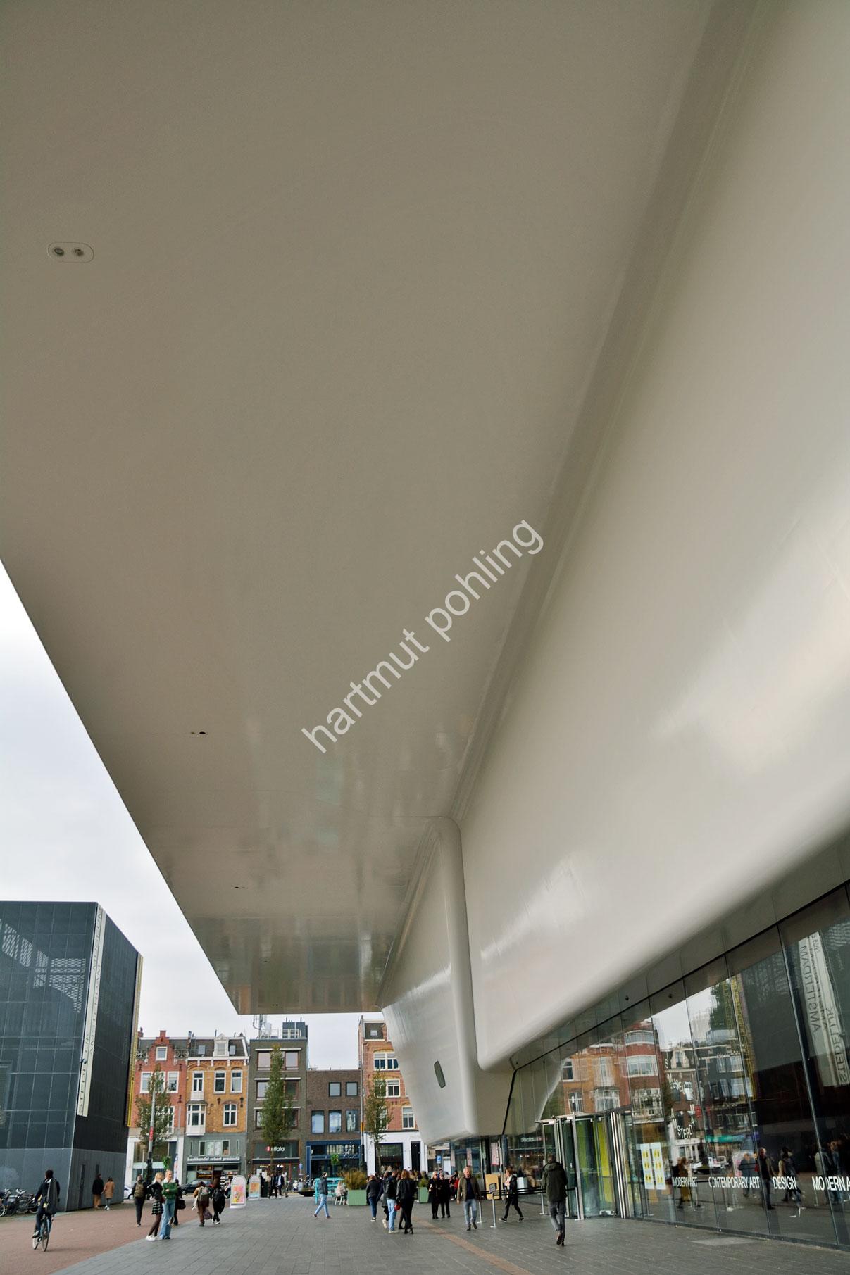 BENTHEM-CROUWEL-STEDELIJK-MUSEUM06