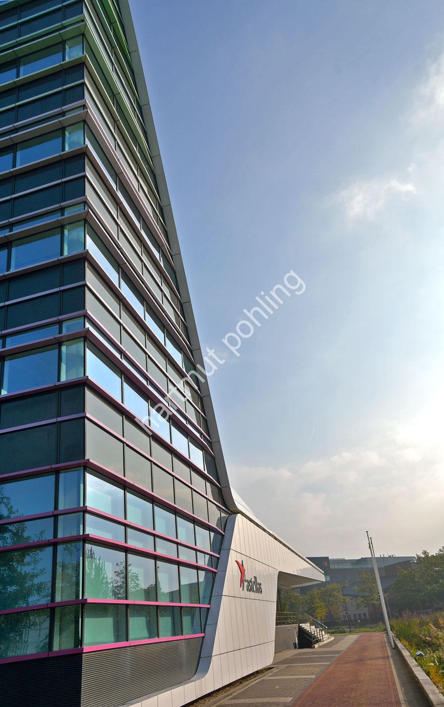 VAN-BERKEL-BEN-ASTELLAS-LEIDEN03