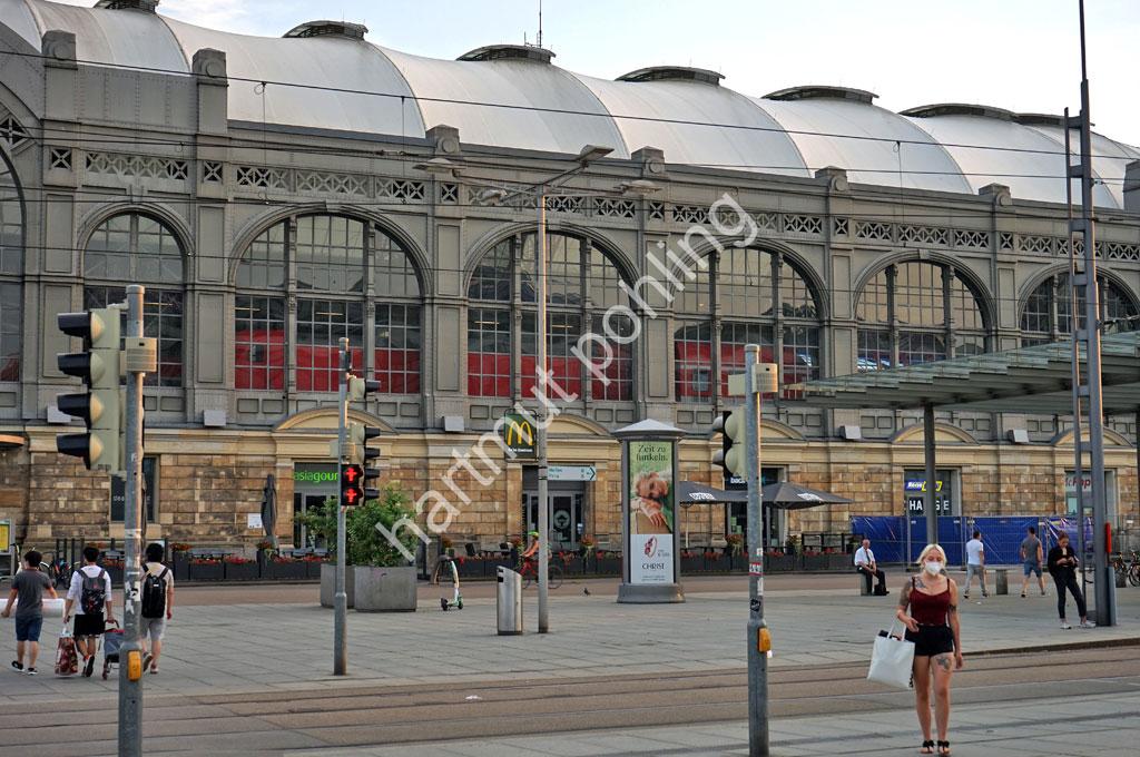 FOSTER-NORMAN-DRESDEN-STATION-ROOF03