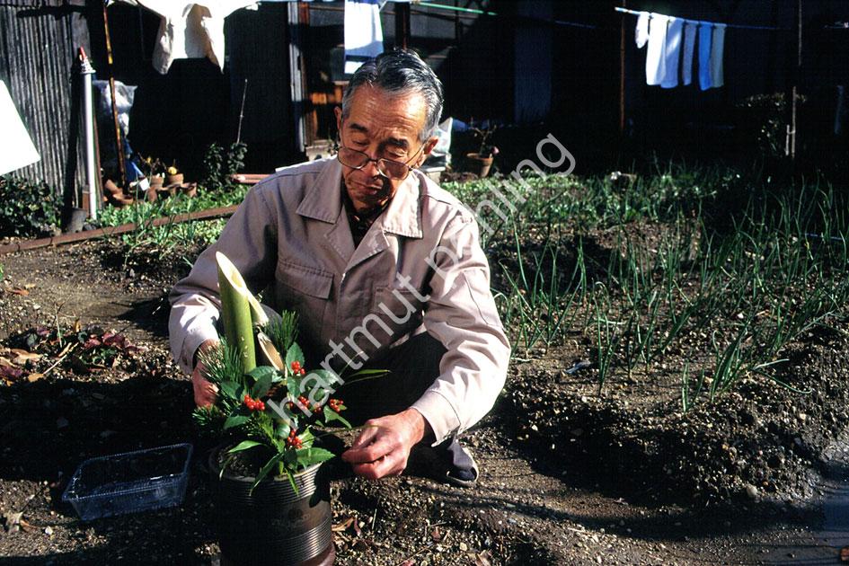 JAPAN-TRADITION-NEW-YEAR-KADOMATSU07