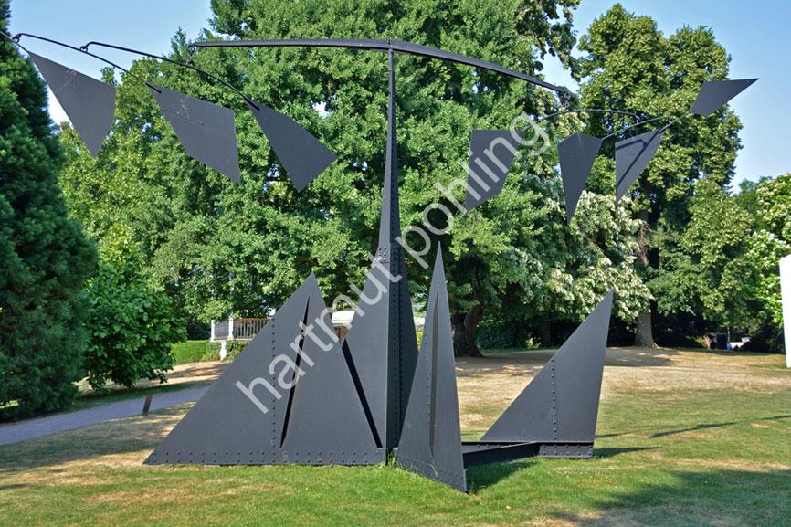 CALDER-ALEXANDER-THE-TREE