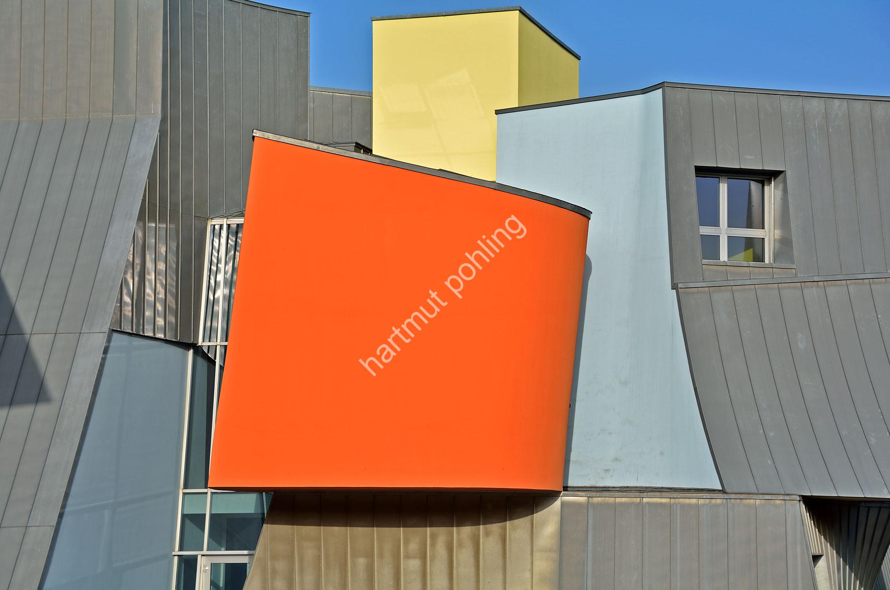 GEHRY-FRANK-VITRA-CENTER07