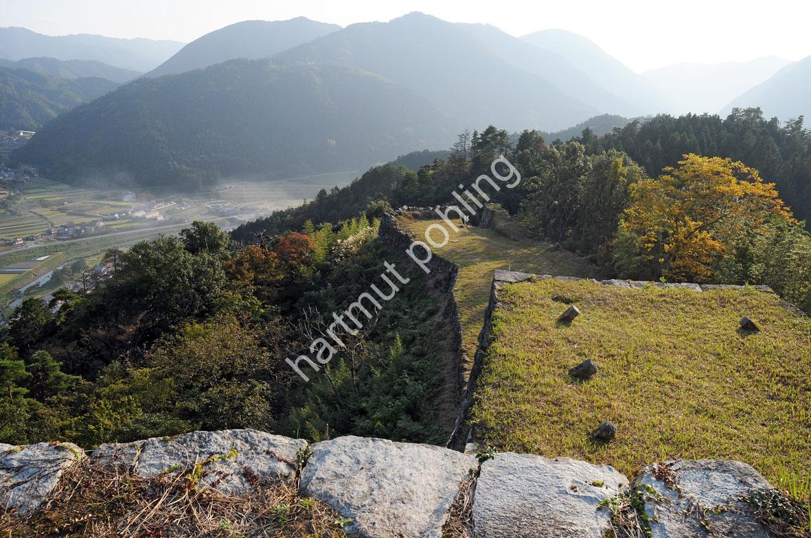 JAPANESE-CASTLE-TSUWANO-JOU