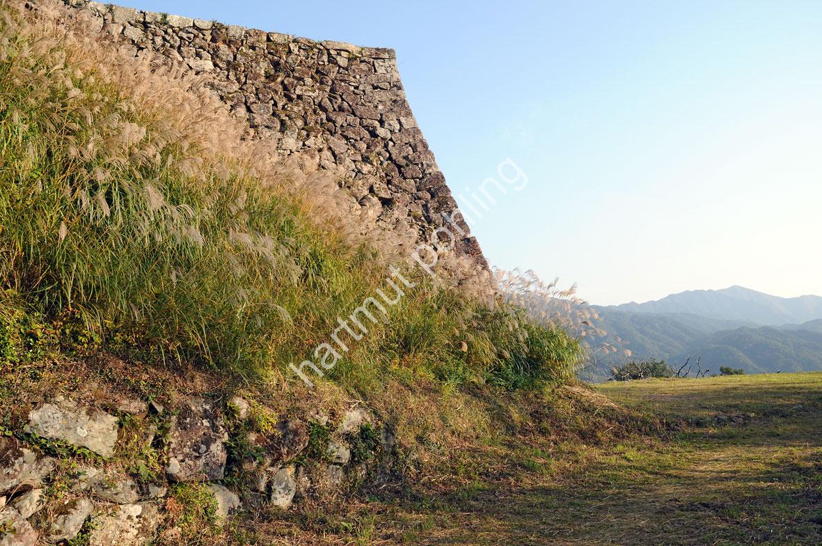 JAPANESE-CASTLE-TSUWANO-JOU03