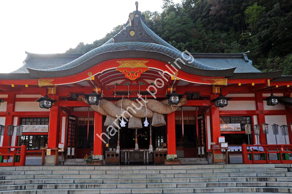 JAPANESE-SHRINE-TAIKODANI-INARI-JINJA