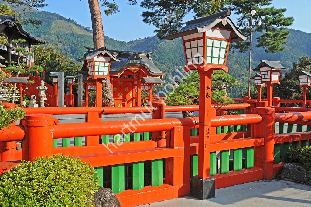 JAPANESE-SHRINE-TAIKODANI-INARI-JINJA05