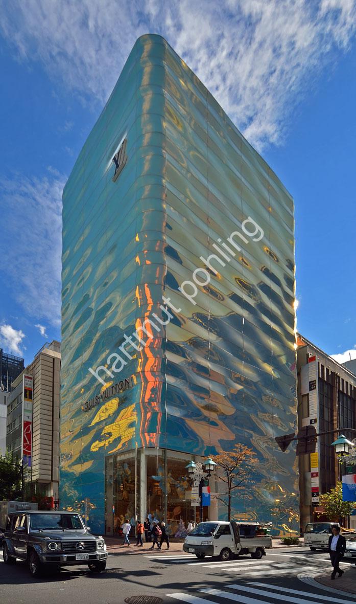 AOKI-JUN-LOUIS-VUITTON-GINZA-NAMIKI02