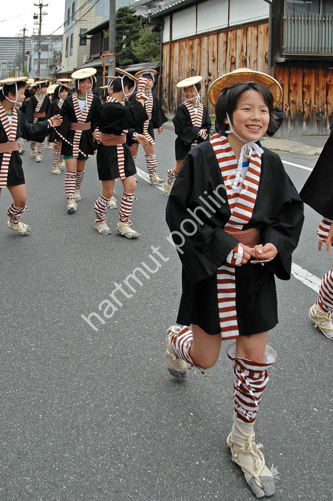 JAPAN-MATSURI-KUSATSU-SHUKUBA33
