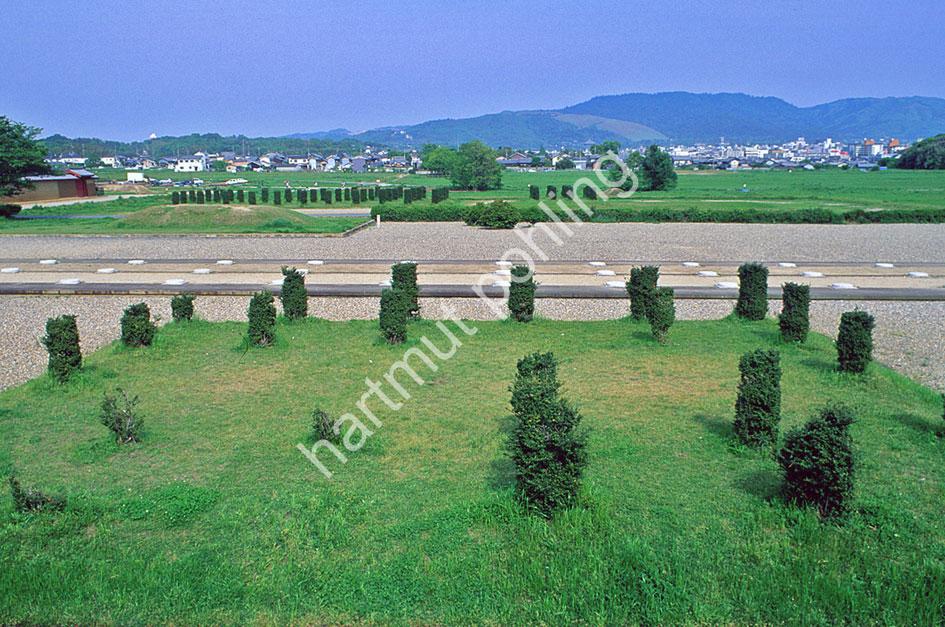 JAPAN-PALACE-NARA-HEIJOKYU-GROUND