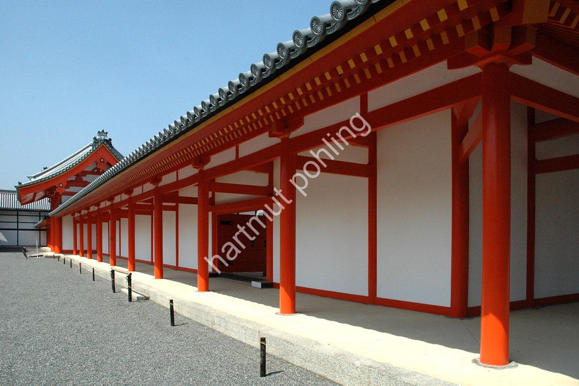 JAPANESE-PALACE-KYOTO-GOSHO-CORRIDOR-AROUND-SHISHINDEN