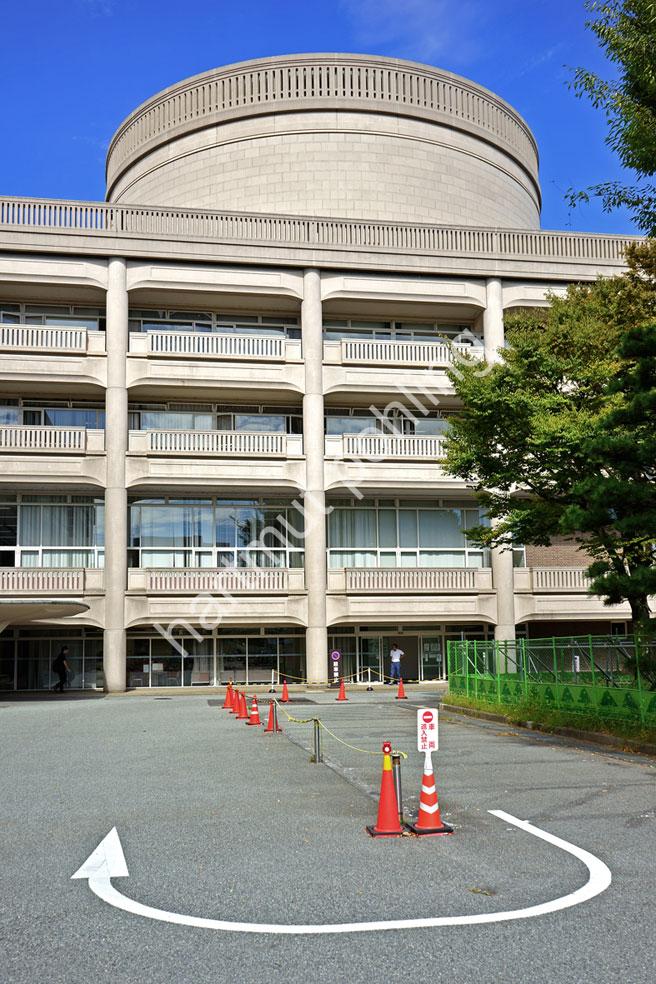 MURANO-TOGO-TAKARAZUKA-CITY-HALL03