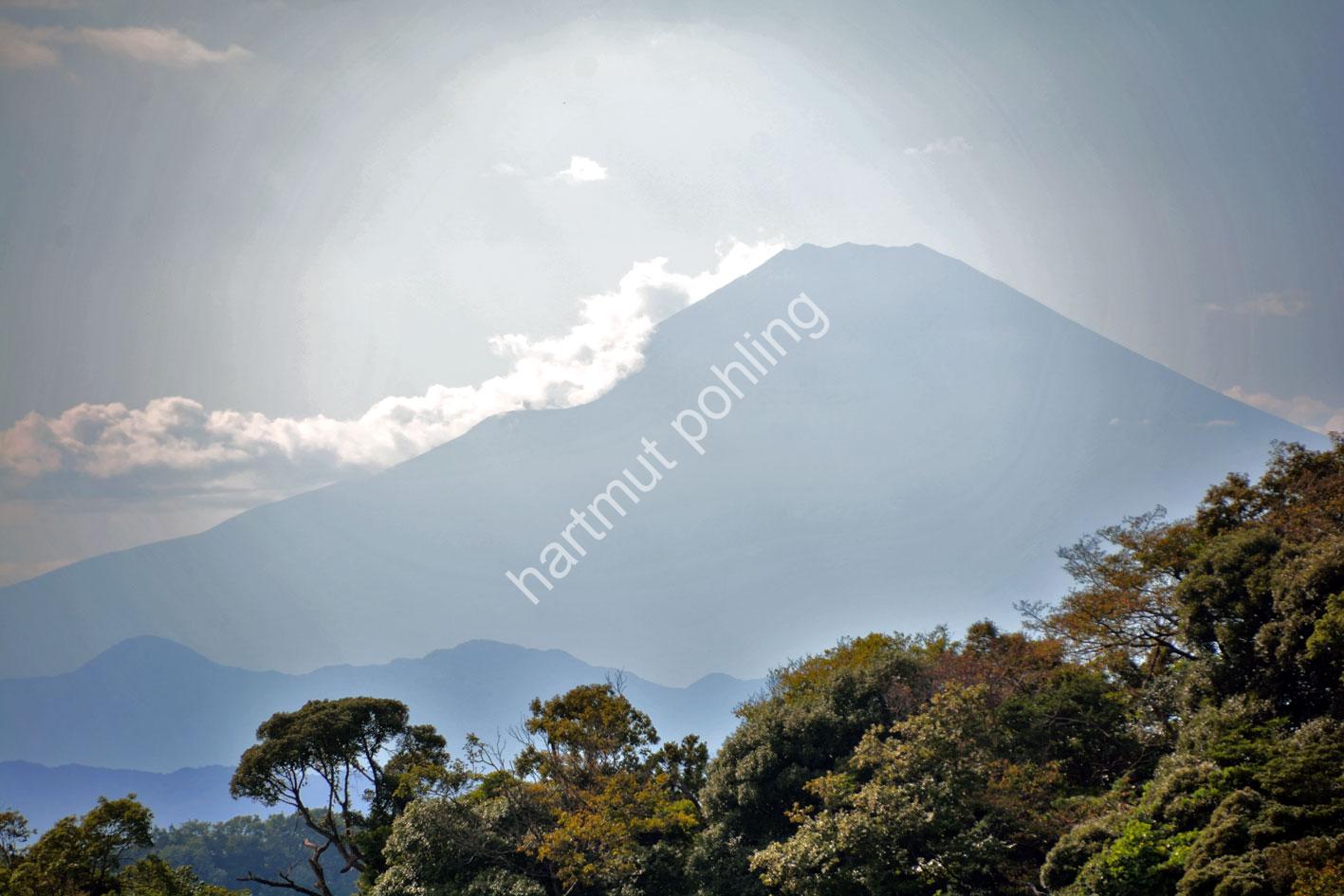 JAPANESE-TEMPLE-KENCHO-JI-HANSOBO-SHRINE-FUJISAN