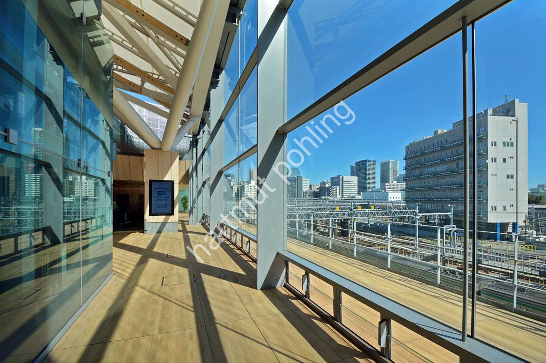 KUMA-KENGO-TAKANAWA-GATEWAY-STATION