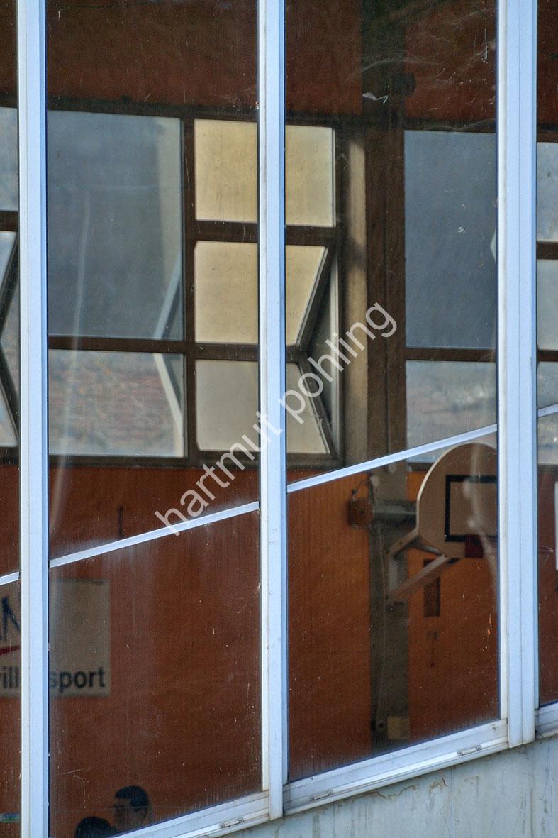 LE-CORBUSIER-GYMNASE-MUNICIPAL-FIRMINY-VERT03