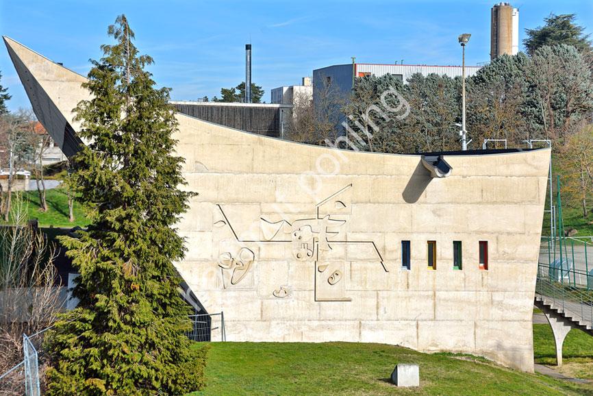 LE-CORBUSIER-MAISON-DE-LA-CULTURE-DE-FIRMINY-VERT03