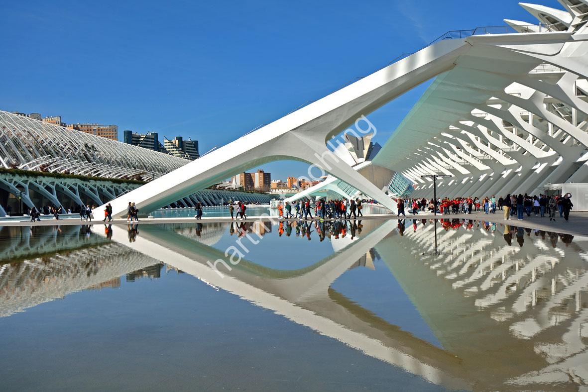 CALATRAVA-SANTIAGO-MUSEU-DE-LES-CIENCIES08