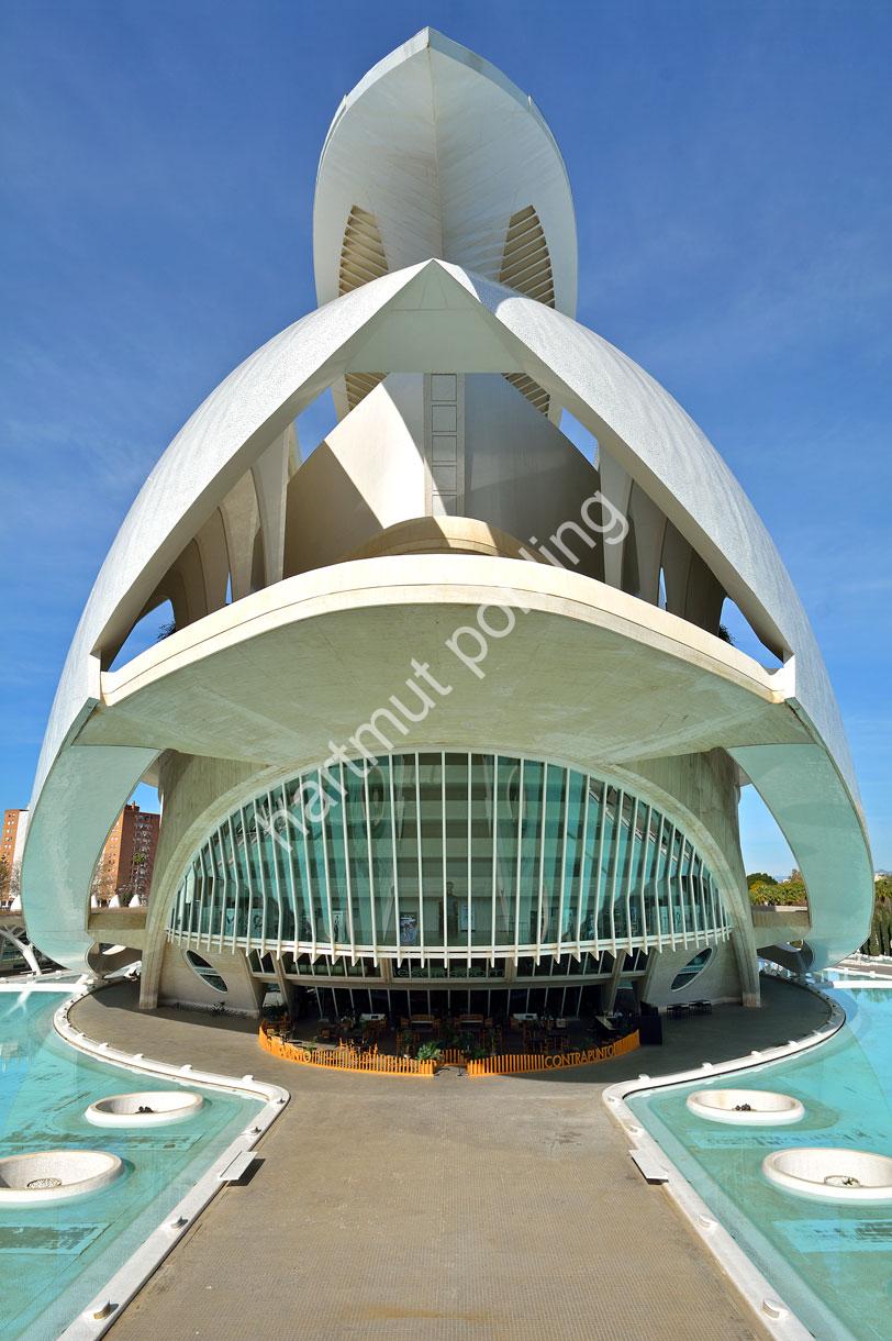 CALATRAVA-SANTIAGO-PALAU-DE-LES-ARTS03