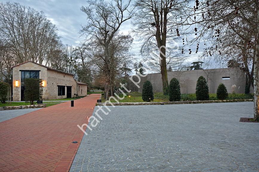 STARCK-PHILIPPE-CHATEAU-LES-CARMES-HAUT-BRION04