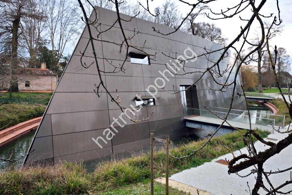 STARCK-PHILIPPE-CHATEAU-LES-CARMES-HAUT-BRION06