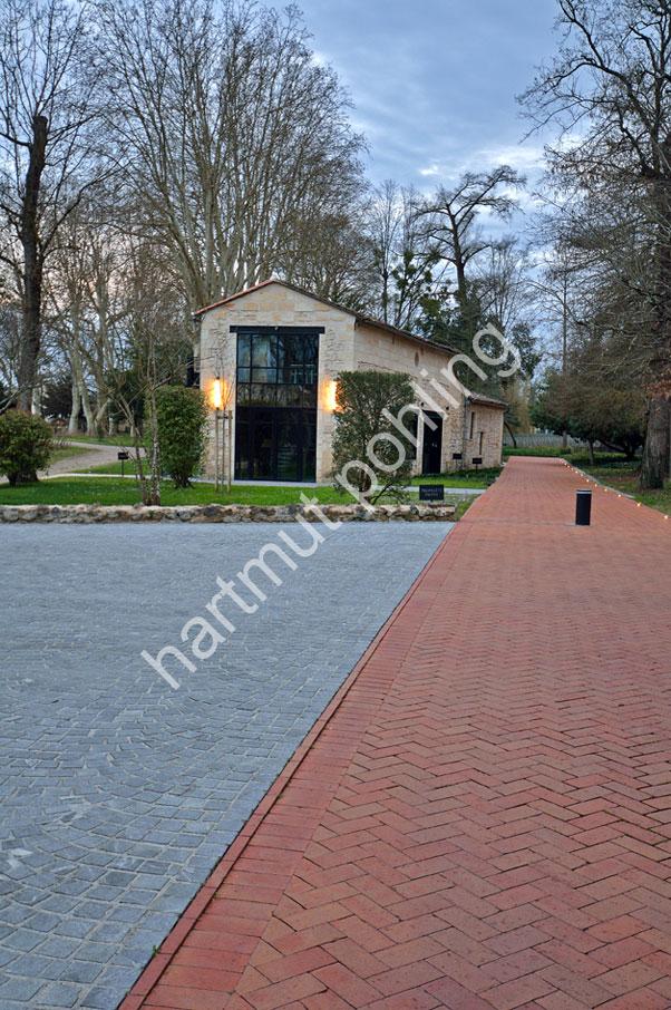 STARCK-PHILIPPE-CHATEAU-LES-CARMES-HAUT-BRION07