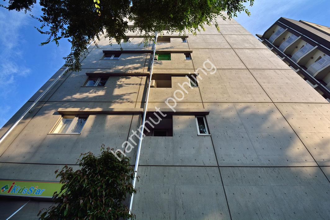 ANDO-TADAO-SENGAWA-STATION-COURT03