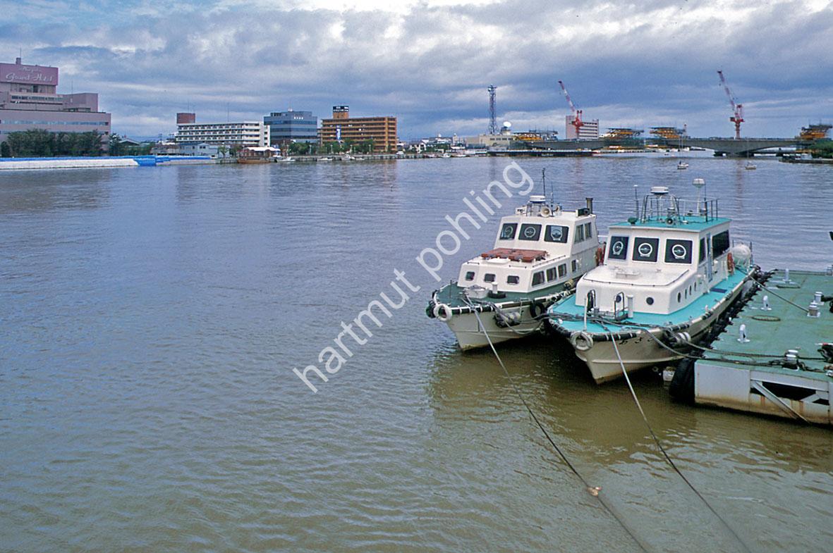 JAPAN-STADT-NIIGATA-SHINANO-RIVER