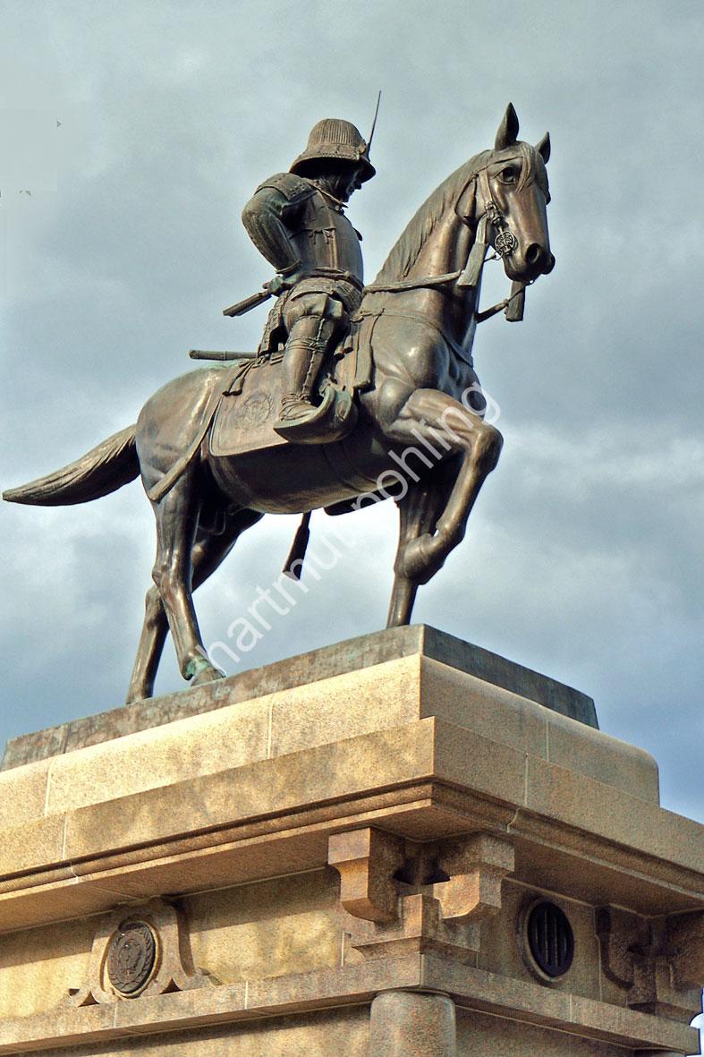 JAPANESE-CASTLE-SENDAI-DATE-MASAMUNE02
