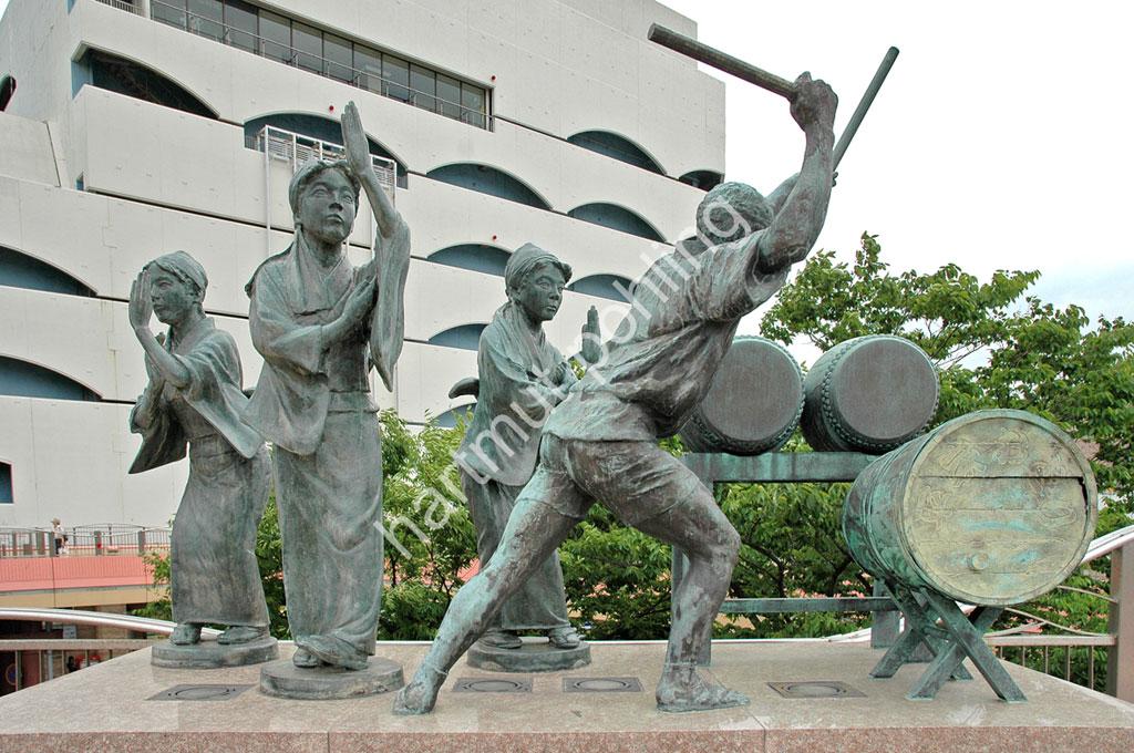 JAPAN-STADT-SHIMONOSEKI-HEIKE-ODORI