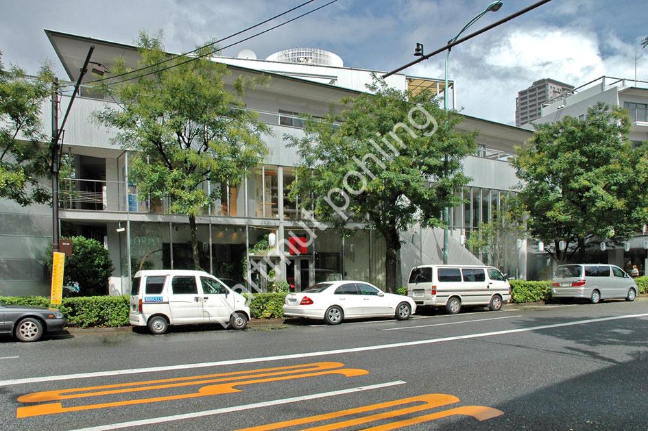 MAKI-FUMIHIKO-HILLSIDE-TERRACE