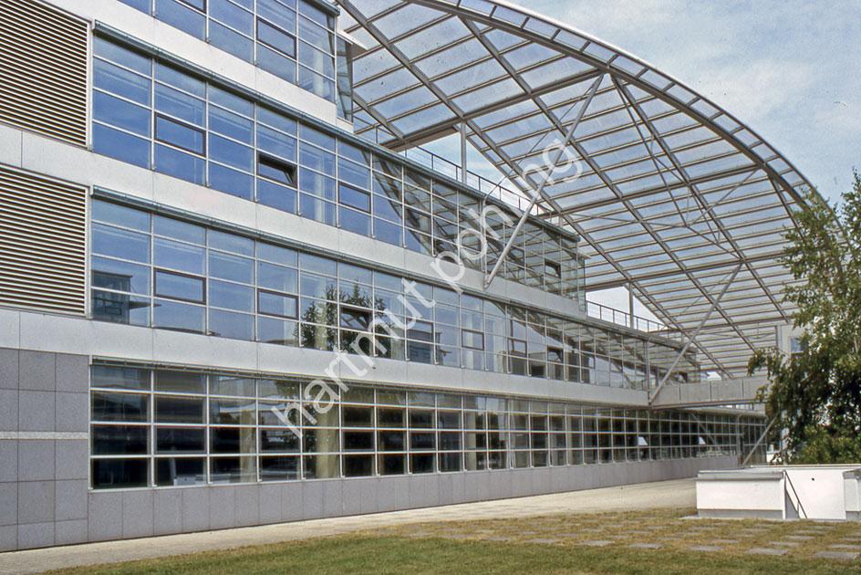 MAKI-FUMIHIKO-ISAR-BUEROPARK