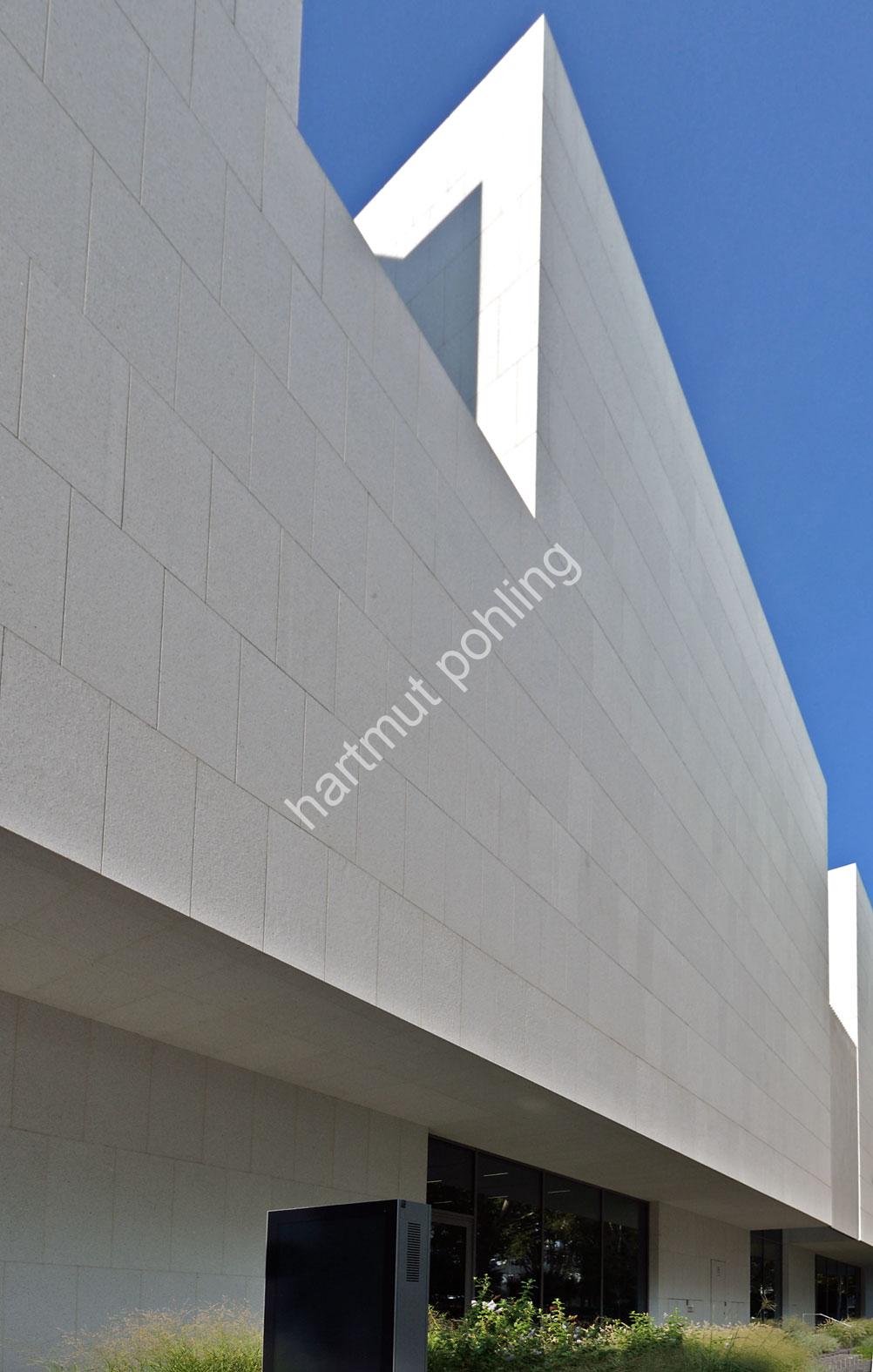 MAKI-FUMIHIKO-MUSEUM-REINHARD-ERNST05