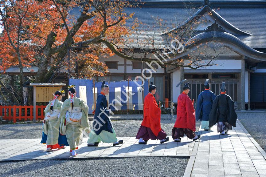 JAPANESE-SHRINE-KUMANO-NACHI-TAISHA06