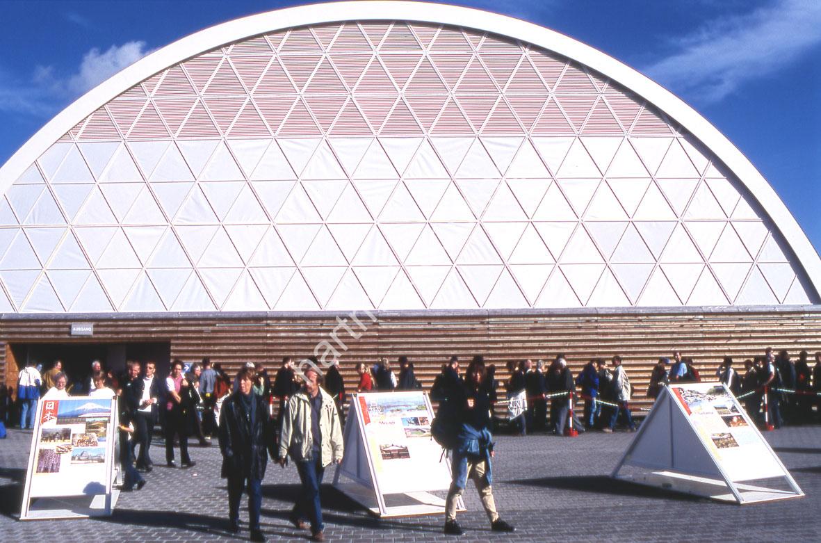 BAN-SHIGERU-EXPO2000-JAPAN-PAVILION06