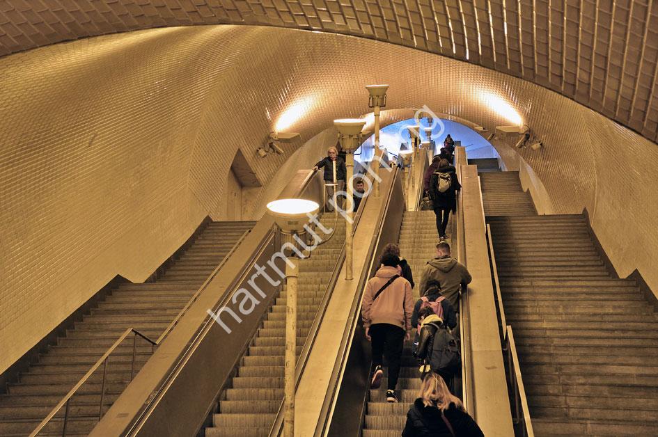 SIZA-ALVARO-BAIXA-CHIADO-STATION02