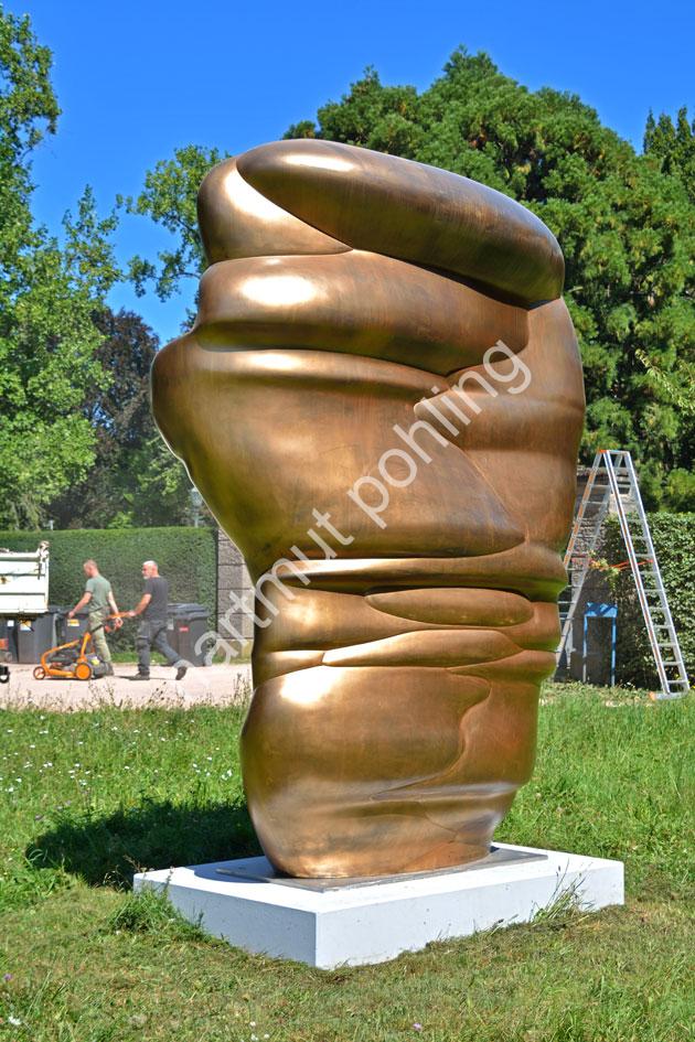 CRAGG-TONY-MASKS-GOLD04