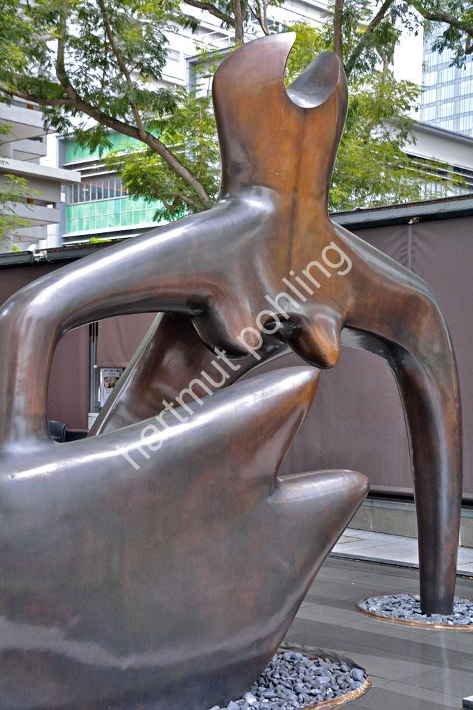 MOORE-HENRY-LARGE-RECLINING-FIGURE03