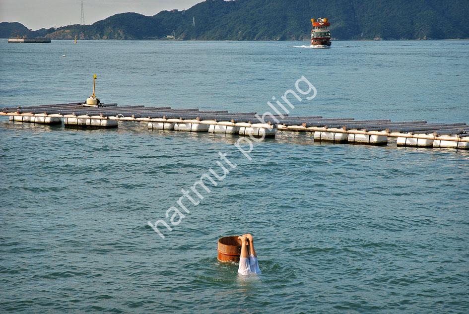 JAPAN-LANDSCAPE-MIKIMOTO-PEARL-ISLAND-AMA-DIVER