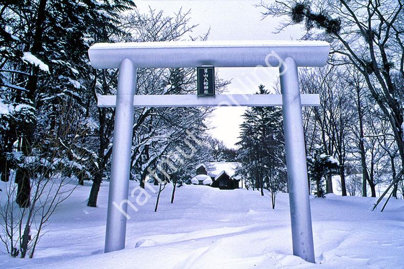 JAPAN-STADT-FURANO-SHINTO-SHRINE
