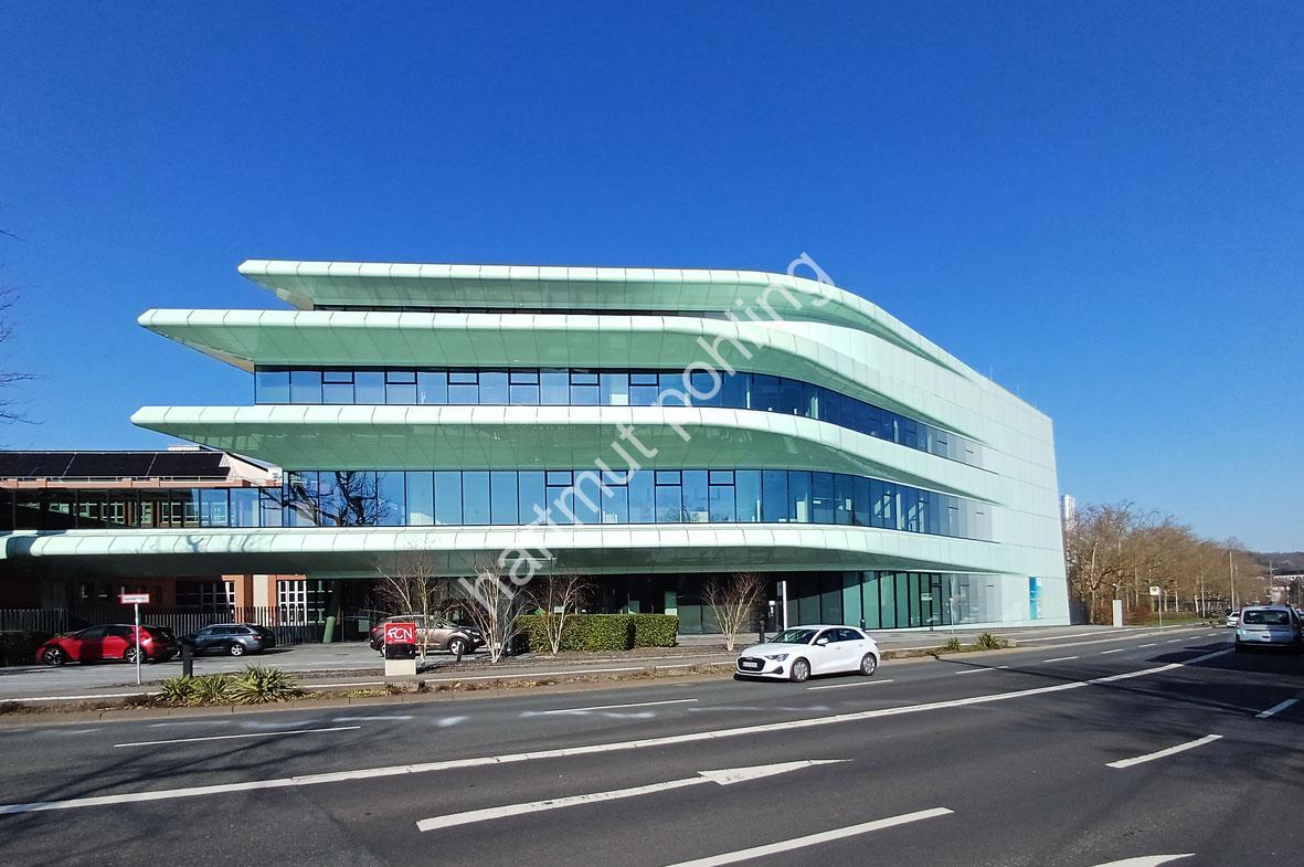 HADID-ZAHA-FRAUNHOFER-ISC-WUERZBURG05