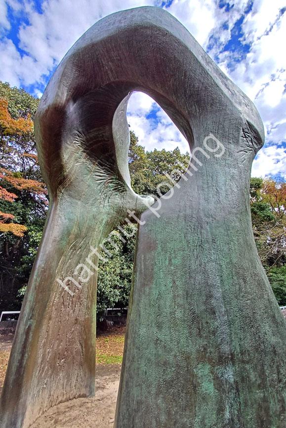 MOORE-HENRY-THE-ARCH-HIROSHIMA03