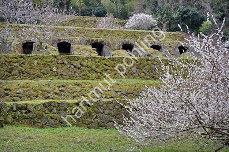 JAPAN-LANDSCAPE-IWAMI-GINZAN-SHIMIZUDANI-REFINERY-REMAINS03 Ruine der einstigen Raffinerie der Iwami Ginzan Silbermine