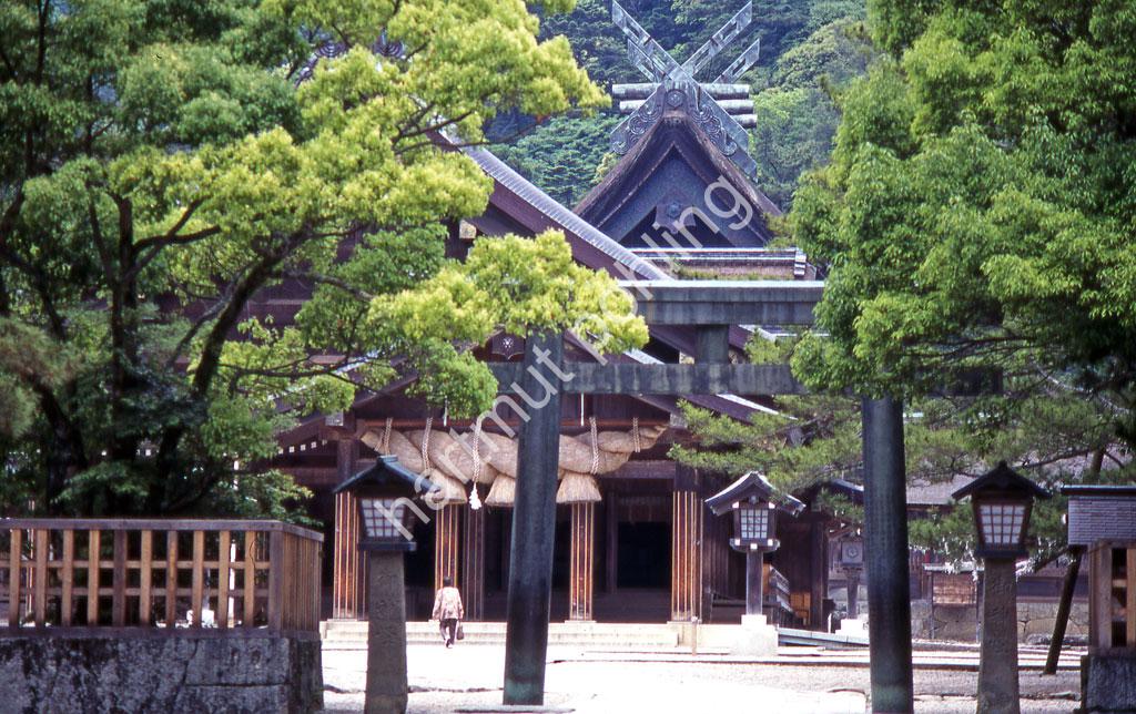 JAPANESE-SHRINE-IZUMO-TAISHA04