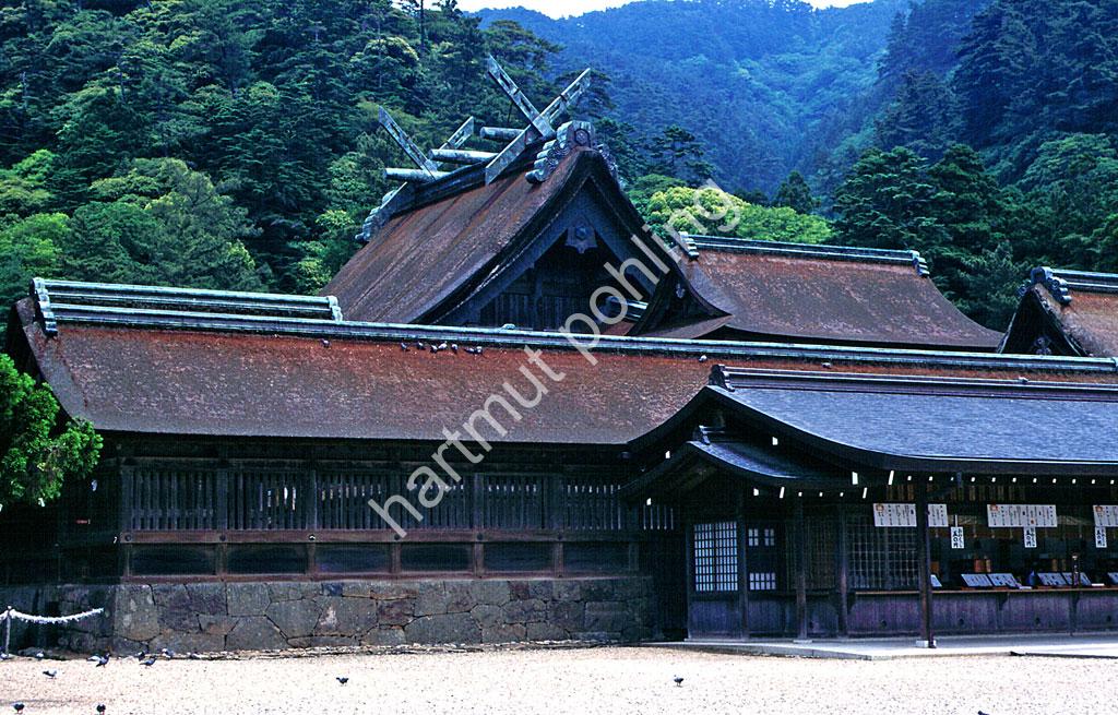 JAPANESE-SHRINE-IZUMO-TAISHA06