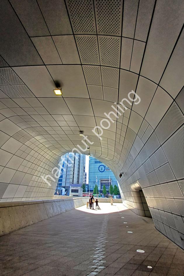 HADID-ZAHA-DONGDAEMUN-DESIGN-PLAZA07