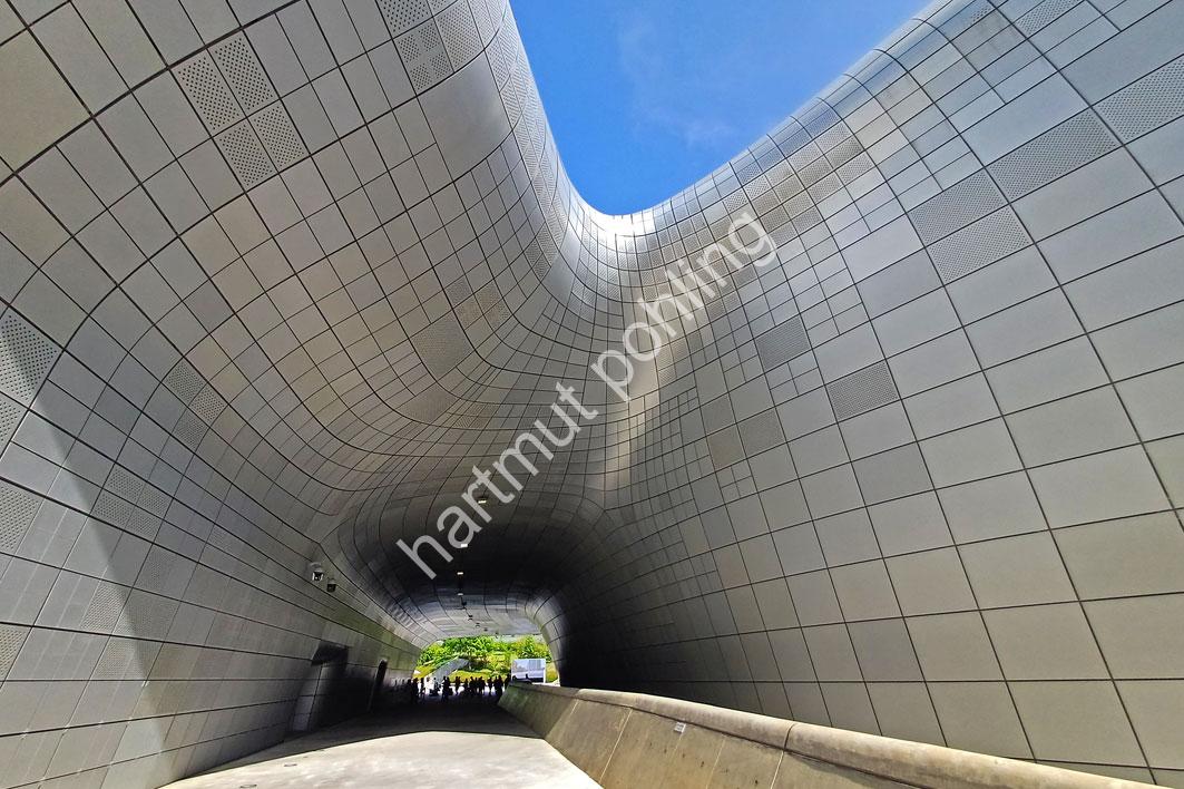 HADID-ZAHA-DONGDAEMUN-DESIGN-PLAZA08